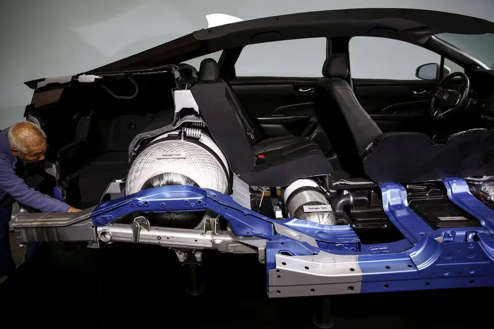 Honda and GM hydrogen fuel cells