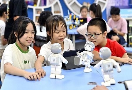 China Makes AI Education Mandatory for Kids Age 6