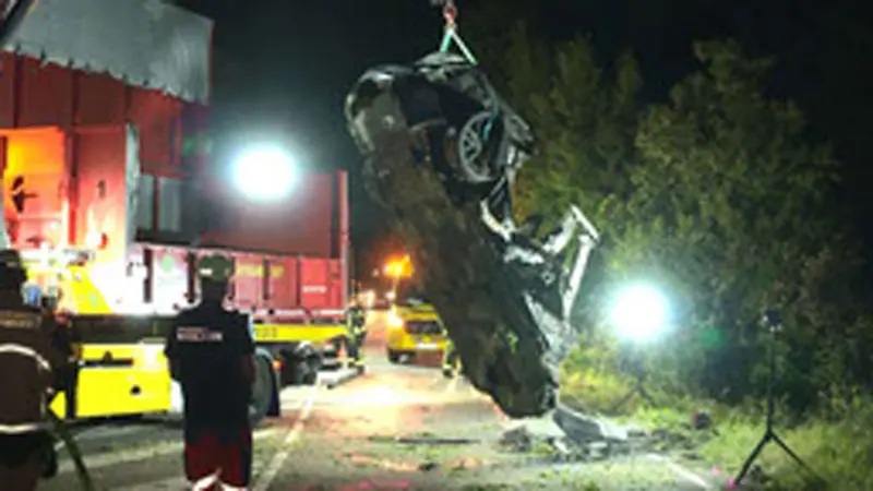 tesla accident Germany