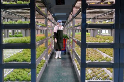 world’s first unmanned 20-storey vertical plant